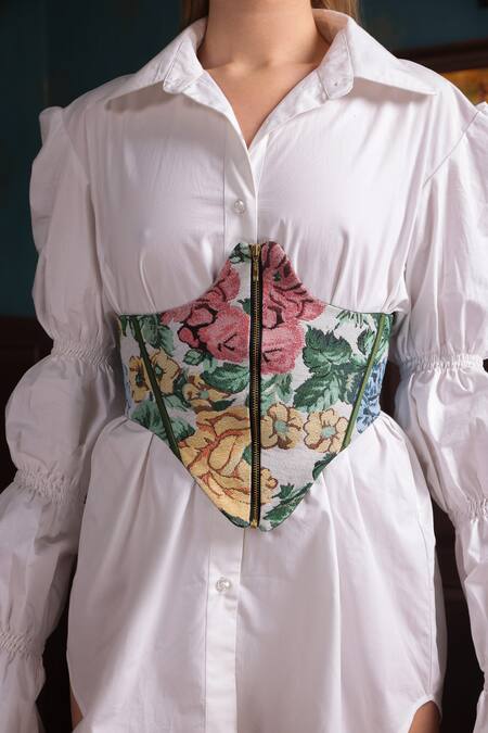 Label Muslin White Cotton, Canvas Floral Shirt Collar Solid With Pattern Corset at Aza Fashions Label Muslin_White Cotton, Canvas Floral Shirt Collar Solid With Pattern Corset _at_Aza_Fashions