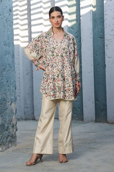 Label Niti Bothra_Ivory Silk, Chanderi Embroidery V-neck Floral Shirt Tunic And Pant Set _at_Aza_Fashions