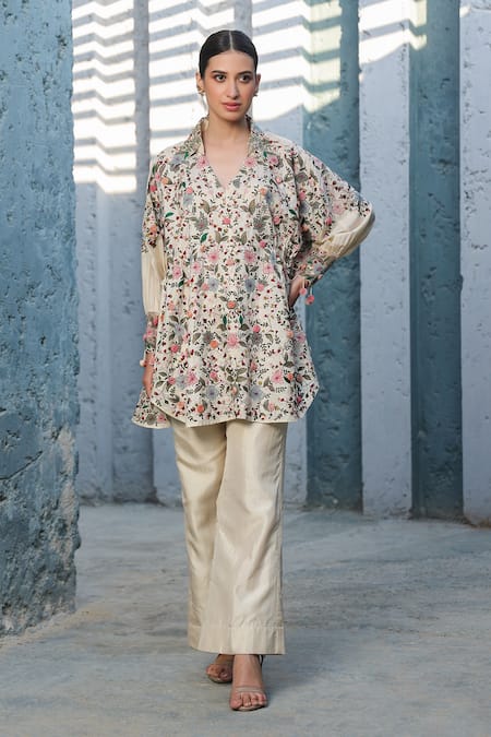 Buy_Label Niti Bothra_Ivory Silk, Chanderi Embroidery V-neck Floral Shirt Tunic And Pant Set 
