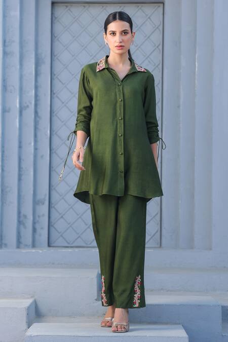 Label Niti Bothra_Green Silk, Chanderi Embroidery Collared Floral Zardozi Tunic And Pant Set _Online_at_Aza_Fashions