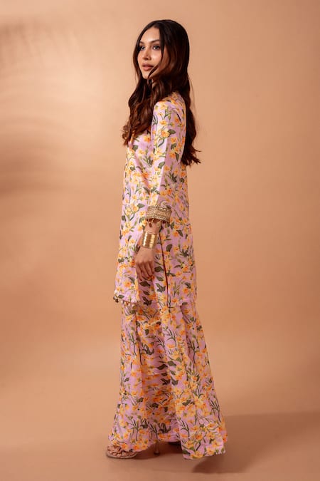 Maison Shefali Pink Linen Lace, Mirrors V-neck Floral Print Kurta Set With Sharara Online at Aza Fashions Maison Shefali_Pink Linen Lace, Mirrors V-neck Floral Print Kurta Set With Sharara _Online_at_Aza_Fashions