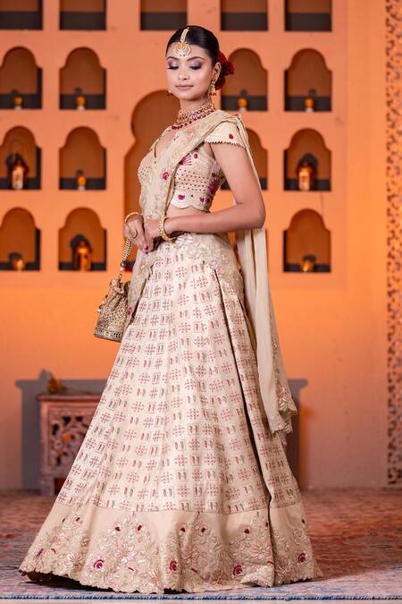 Buy_Nidhi Kejriwal_Beige Silk, Organza, Brocade Paisley, Thread, Bead, Woven Patterned Lehenga Set_Online_at_Aza_Fashions
