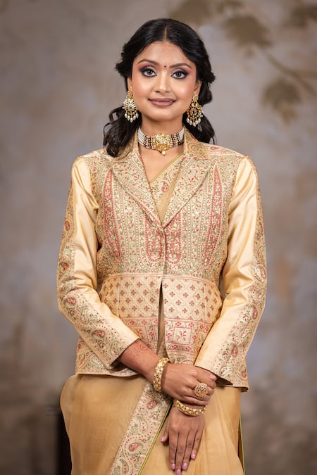 Shop Nidhi Kejriwal Beige Organza, Brocade Embroidery Square Neck, Collared Paisley Border Saree Set Online at Aza Fashions Shop_Nidhi Kejriwal_Beige Organza, Brocade Embroidery Square Neck, Collared Paisley Border Saree Set _Online_at_Aza_Fashions