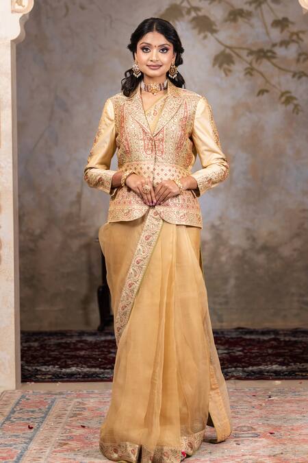 Buy Nidhi Kejriwal Beige Organza, Brocade Embroidery Square Neck, Collared Paisley Border Saree Set Buy_Nidhi Kejriwal_Beige Organza, Brocade Embroidery Square Neck, Collared Paisley Border Saree Set