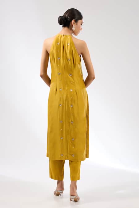Shop Priyal Prakash Yellow Dupatta Silk Organza, Kurta Chanderi, Pant And Motif Embroidered Set at Aza Fashions Shop_Priyal Prakash_Yellow Dupatta Silk Organza, Kurta Chanderi, Pant And Motif Embroidered Set _at_Aza_Fashions