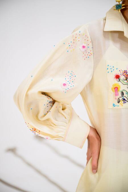 The Dramebaaz CO_Off White Chanderi Gardenia Bloom Collar Neck Patch Embroidered Shirt _Online_at_Aza_Fashions