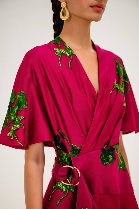 Buy_The Dramebaaz CO_Pink Chanderi 3d Floral V Neck Berry Fizz Beach Printed Dress 