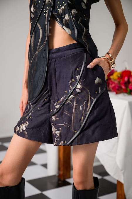 The Dramebaaz CO Black Chanderi Print Floral Shorts Online at Aza Fashions The Dramebaaz CO_Black Chanderi Print Floral Shorts_Online_at_Aza_Fashions