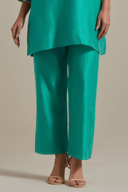 Shop_Vinusto_Blue Chanderi Embroidery, Lace Split V-neck Handwoven Short Kurta With Pant _Online_at_Aza_Fashions