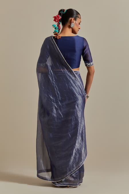 Vinusto Handwoven Stripe Saree With Embroidered Blouse 