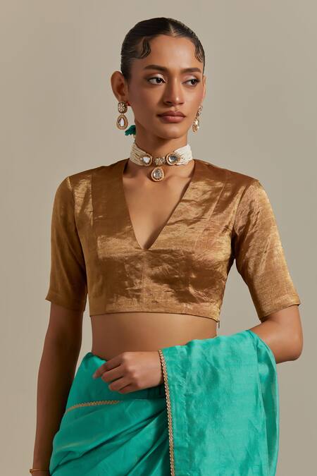 Shop Vinusto Blue Chanderi, Silk Lace, Embroidery V-neck Handwoven Saree With Solid Blouse Online at Aza Fashions Shop_Vinusto_Blue Chanderi, Silk Lace, Embroidery V-neck Handwoven Saree With Solid Blouse _Online_at_Aza_Fashions