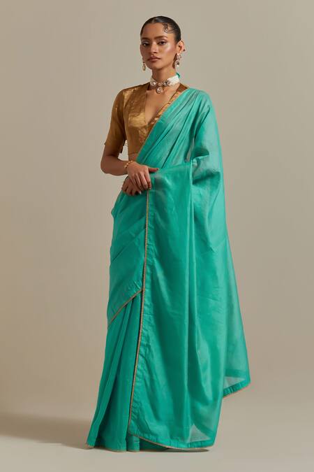 Buy Vinusto Blue Chanderi, Silk Lace, Embroidery V-neck Handwoven Saree With Solid Blouse Buy_Vinusto_Blue Chanderi, Silk Lace, Embroidery V-neck Handwoven Saree With Solid Blouse