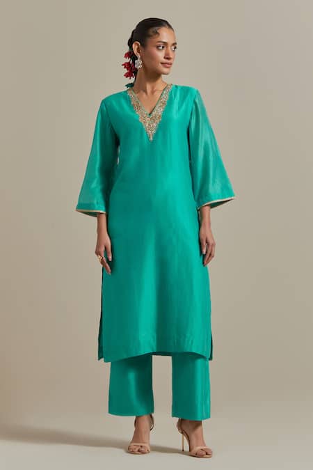 Vinusto_Sky Blue Chanderi Lace, Zari, Embroidery Handwoven Straight Kurta And Pant Set _Online_at_Aza_Fashions