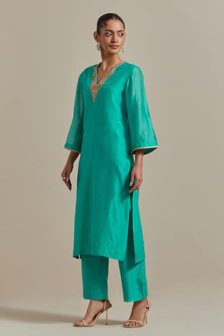 Buy_Vinusto_Sky Blue Chanderi Lace, Zari, Embroidery Handwoven Straight Kurta And Pant Set _Online_at_Aza_Fashions