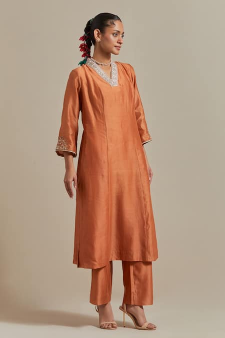 Shop_Vinusto_Brown Handloom Cotton, Chanderi Zari, Lace, Floral Straight Kurta And Pant Set _Online_at_Aza_Fashions