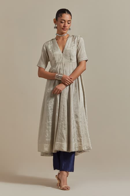 Vinusto Silver Chanderi, Handloom Cotton Zari V-neck Handwoven Silk Anarkali And Pant Set at Aza Fashions Vinusto_Silver Chanderi, Handloom Cotton Zari V-neck Handwoven Silk Anarkali And Pant Set _at_Aza_Fashions