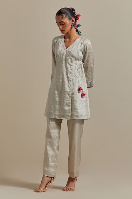 Vinusto Silver Silk Pearls, Zari V-neck Embroidered Angarkha With Pant Online at Aza Fashions Vinusto_Silver Silk Pearls, Zari V-neck Embroidered Angarkha With Pant _Online_at_Aza_Fashions