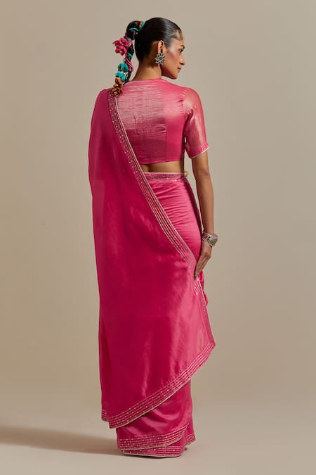 Vinusto Handwoven Saree With Zari Striped Blouse 