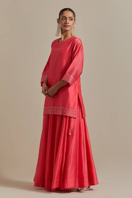Vinusto Pink Handloom Cotton, Chanderi Zari Embroidered Handwoven Short Kurta With Skirt Online at Aza Fashions Vinusto_Pink Handloom Cotton, Chanderi Zari Embroidered Handwoven Short Kurta With Skirt _Online_at_Aza_Fashions
