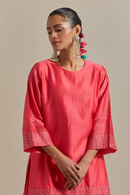 Shop Vinusto Pink Handloom Cotton, Chanderi Zari Embroidered Handwoven Short Kurta With Skirt Online at Aza Fashions Shop_Vinusto_Pink Handloom Cotton, Chanderi Zari Embroidered Handwoven Short Kurta With Skirt _Online_at_Aza_Fashions