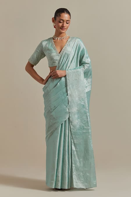 Vinusto Blue Handwoven Zari Silk Embroidered Floral V-neck Saree With Blouse 