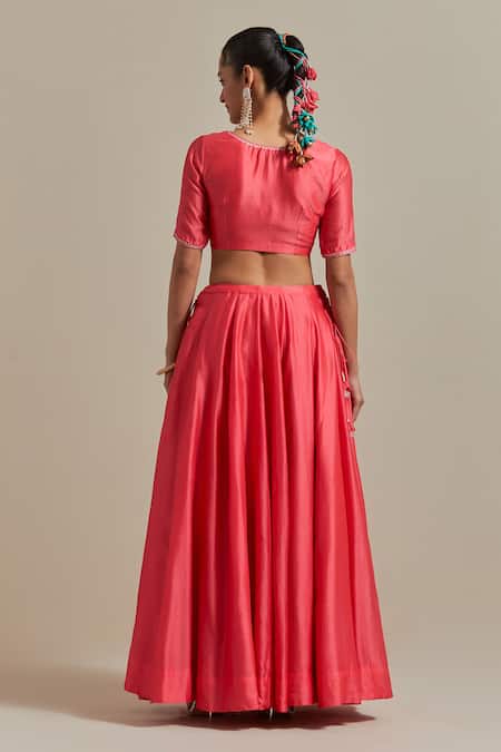 Shop Vinusto Pink , Silk Lace, Handwoven Gathered Lehenga And Blouse Set at Aza Fashions Shop_Vinusto_Pink , Silk Lace, Handwoven Gathered Lehenga And Blouse Set _at_Aza_Fashions
