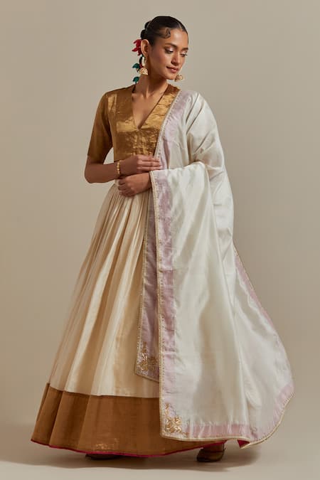 Vinusto Ivory Handwoven Chanderi With Zari Stripes Gathered Lehenga And Blouse Set 