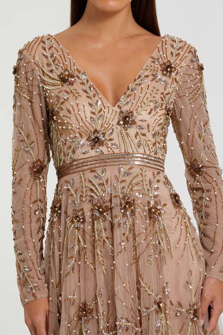 Mac Duggal Pink Polyester Cutdana, Sequin V Neck Blossom Embroidered Gown Online at Aza Fashions Mac Duggal_Pink Polyester Cutdana, Sequin V Neck Blossom Embroidered Gown _Online_at_Aza_Fashions