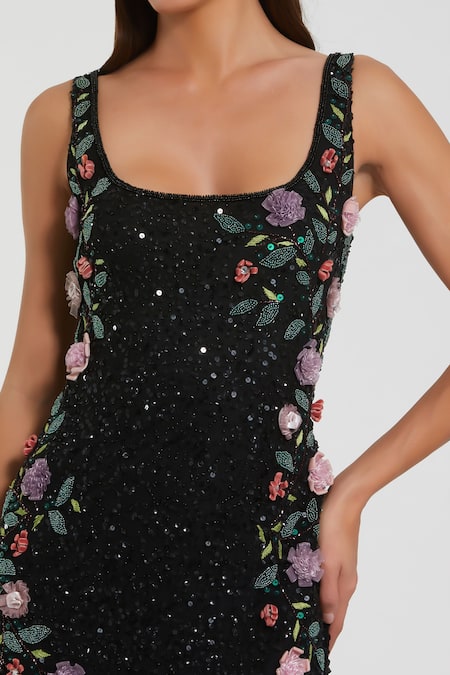 Mac Duggal_Black Polyester Beads, Sequins Scoop Neck Floral And Embroidered Gown _Online_at_Aza_Fashions