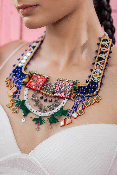 Buy Krutiarts Multi Color Crystal, Mirror, Tassel, Thread Hoera Embellished Necklace Online at Aza Fashions Buy_Krutiarts_Multi Color Crystal, Mirror, Tassel, Thread Hoera Embellished Necklace _Online_at_Aza_Fashions