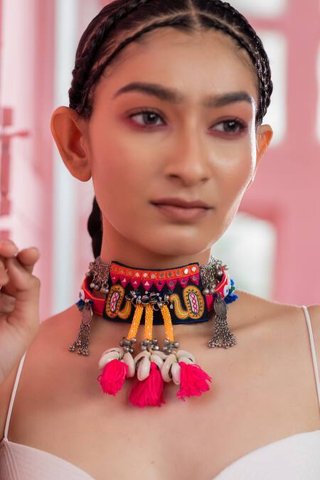Buy_Krutiarts_Multi Color Crystal, Mirror, Tassel, Thread, Metal Passie Embellished Choker _Online_at_Aza_Fashions