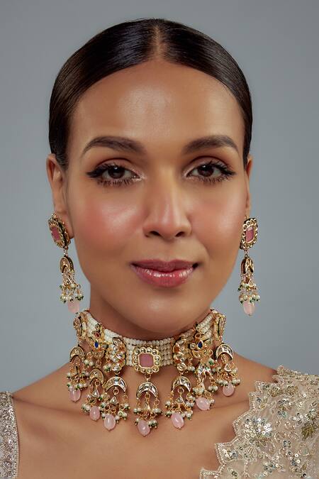 Shop_Vivinia By Vidhi Mehra_Gold Plated Pearls, Stones Kundan And Bead Embellished Necklace Set _Online_at_Aza_Fashions
