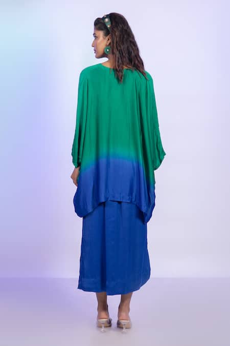 Vishwa By Pinki Sinha Ombre Kaftan Top & Lungi Skirt Set 