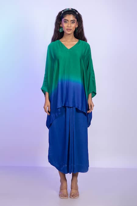 Vishwa By Pinki Sinha_Multi Color Satin V-neck Ombre Kaftan Top And Lungi Skirt Set _Online_at_Aza_Fashions