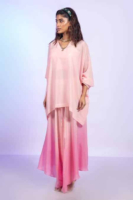 Vishwa By Pinki Sinha_Pink Crepe V-neck Plain Kaftan Top And Ombre Draped Pant Set _Online_at_Aza_Fashions
