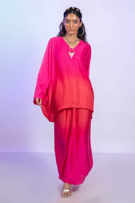 Shop_Vishwa By Pinki Sinha_Red Satin V-neck Ombre Kaftan Top And Lungi Skirt Set _Online_at_Aza_Fashions