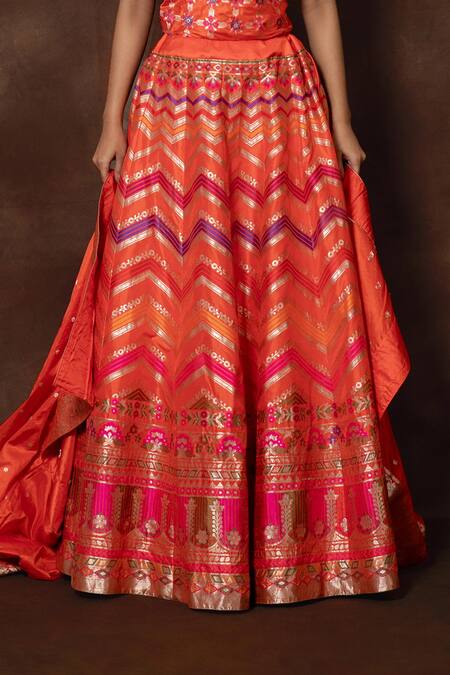 Vishwa By Pinki Sinha_Orange Silk Embroidery Halter Neck Chevron Woven Banarasi Lehenga Set_Online_at_Aza_Fashions