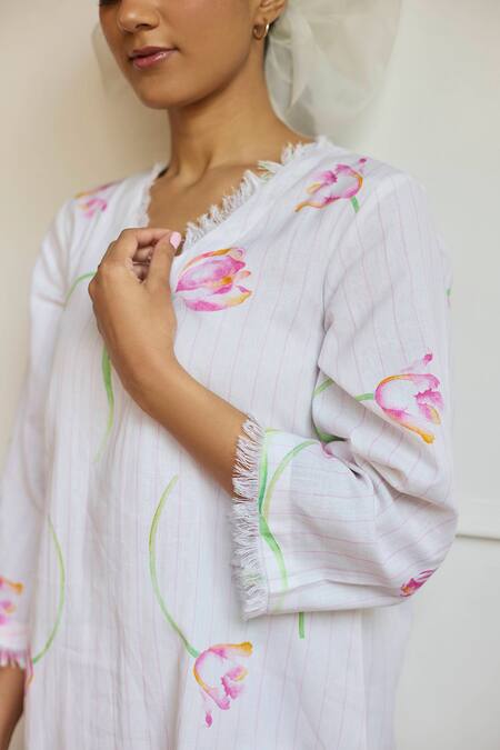 Juanita By Shubhda Ivory Cotton V-neck Tulip Print Kurta Set Online at Aza Fashions Juanita By Shubhda_Ivory Cotton V-neck Tulip Print Kurta Set _Online_at_Aza_Fashions
