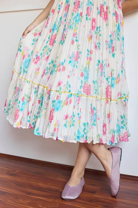 Buy Juanita By Shubhda Ivory Chanderi Square Neck Floral Print Pleated Flare Midi Dress Online at Aza Fashions Buy_Juanita By Shubhda_Ivory Chanderi Square Neck Floral Print Pleated Flare Midi Dress _Online_at_Aza_Fashions