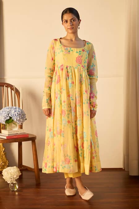 Buy Juanita By Shubhda Yellow Chanderi Round Neck Florette Print Anarkali Set Online at Aza Fashions Buy_Juanita By Shubhda_Yellow Chanderi Round Neck Florette Print Anarkali Set _Online_at_Aza_Fashions