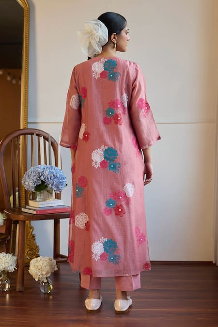 Shop Juanita By Shubhda Pink Chanderi Embroidery Split V-neck Floral Printed Kurta Set at Aza Fashions Shop_Juanita By Shubhda_Pink Chanderi Embroidery Split V-neck Floral Printed Kurta Set _at_Aza_Fashions