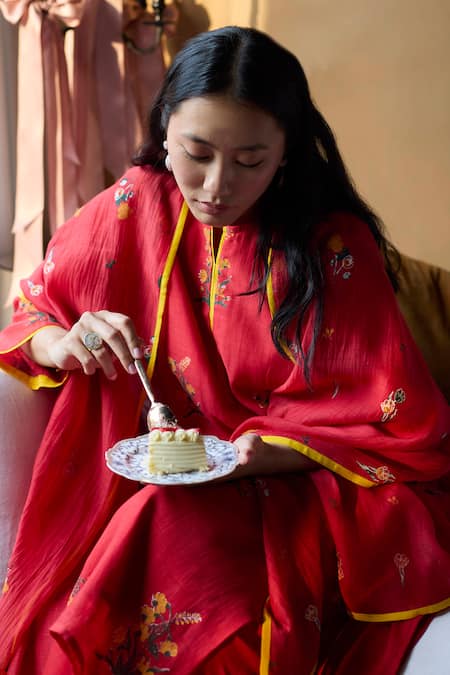 Shop_Juanita By Shubhda_Red Chanderi Embroidery Split V-neck Floral Block Printed Kurta Set _Online_at_Aza_Fashions