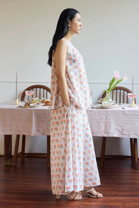 Juanita By Shubhda_Beige Cotton Round Neck Floral Printed Tunic And Pant Set _Online_at_Aza_Fashions