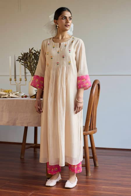 Shop Juanita By Shubhda Beige Chanderi Embroidery, Sequins Split V-neck Floral Kurta Set Online at Aza Fashions Shop_Juanita By Shubhda_Beige Chanderi Embroidery, Sequins Split V-neck Floral Kurta Set _Online_at_Aza_Fashions