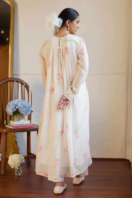 Juanita By Shubhda Ivory Tulip Print Kurta Set 
