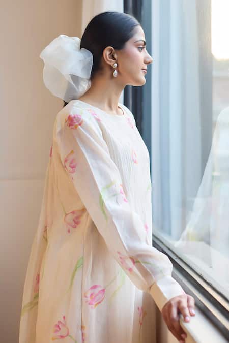 Shop_Juanita By Shubhda_Ivory Chanderi Round Neck Tulip Print Kurta Set _Online_at_Aza_Fashions