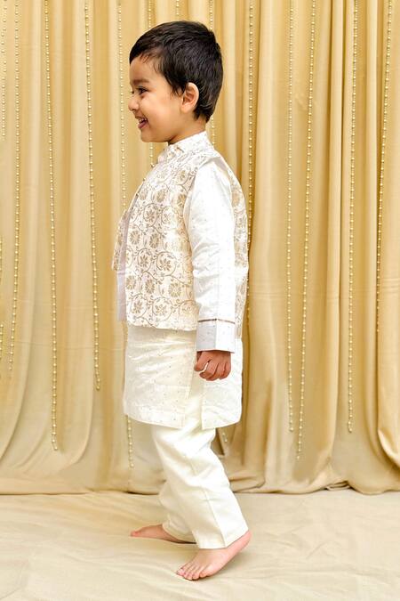 Byb Premium Off White Chanderi Gota Patti, Sequins Floral Woven Bundi Kurta Set Online at Aza Fashions Byb Premium_Off White Chanderi Gota Patti, Sequins Floral Woven Bundi Kurta Set _Online_at_Aza_Fashions