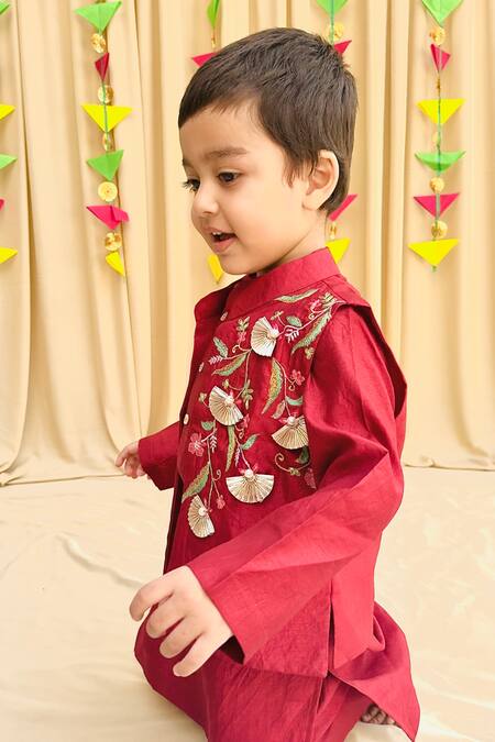 Byb Premium_Maroon Silk Pearls, Zari, Embroidery Floral Bundi Kurta Set _Online_at_Aza_Fashions