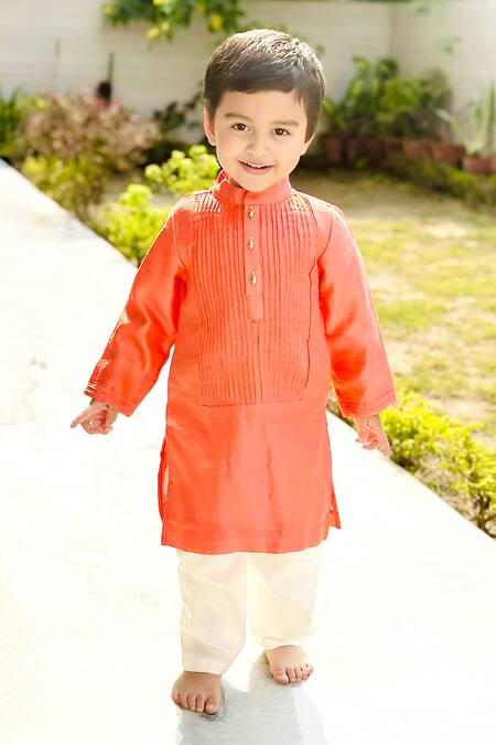 Byb Premium Peach Tissue, Cotton Pintucked Kurta With Pyjama Online at Aza Fashions Byb Premium_Peach Tissue, Cotton Pintucked Kurta With Pyjama _Online_at_Aza_Fashions