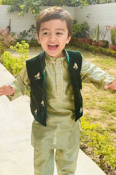 Byb Premium Green Silk Embroidery, Gota Patti Bundi Kurta Set Online at Aza Fashions Byb Premium_Green Silk Embroidery, Gota Patti Bundi Kurta Set _Online_at_Aza_Fashions